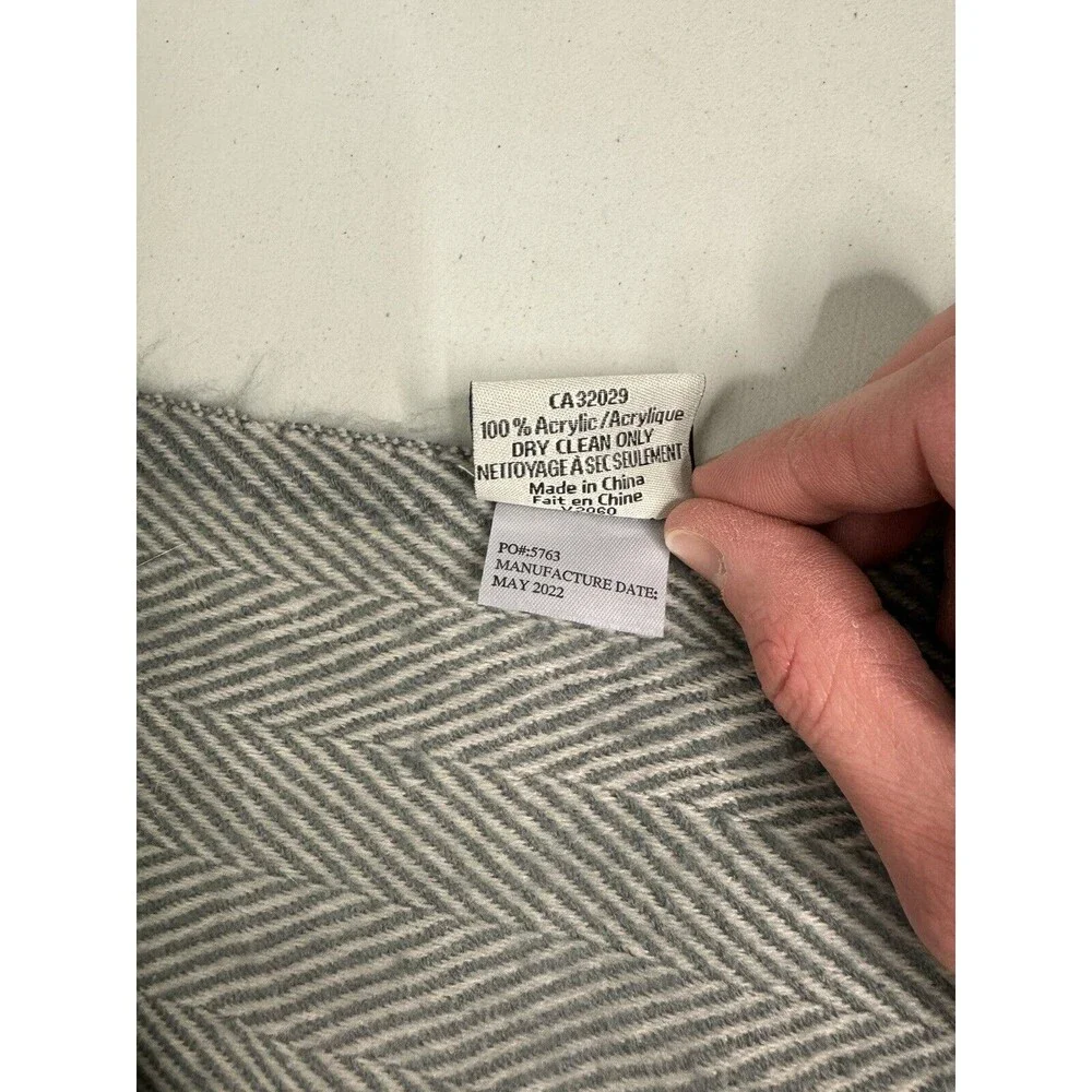 Kanata Blanket Co. Acrylic Blanket 61x50 Gray Knit Tassles With Logo - Clean!